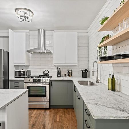 Sun Lit Bungalow With Good Vibes And Lots Of Wine - Designedbydom Atlanta Exterior photo