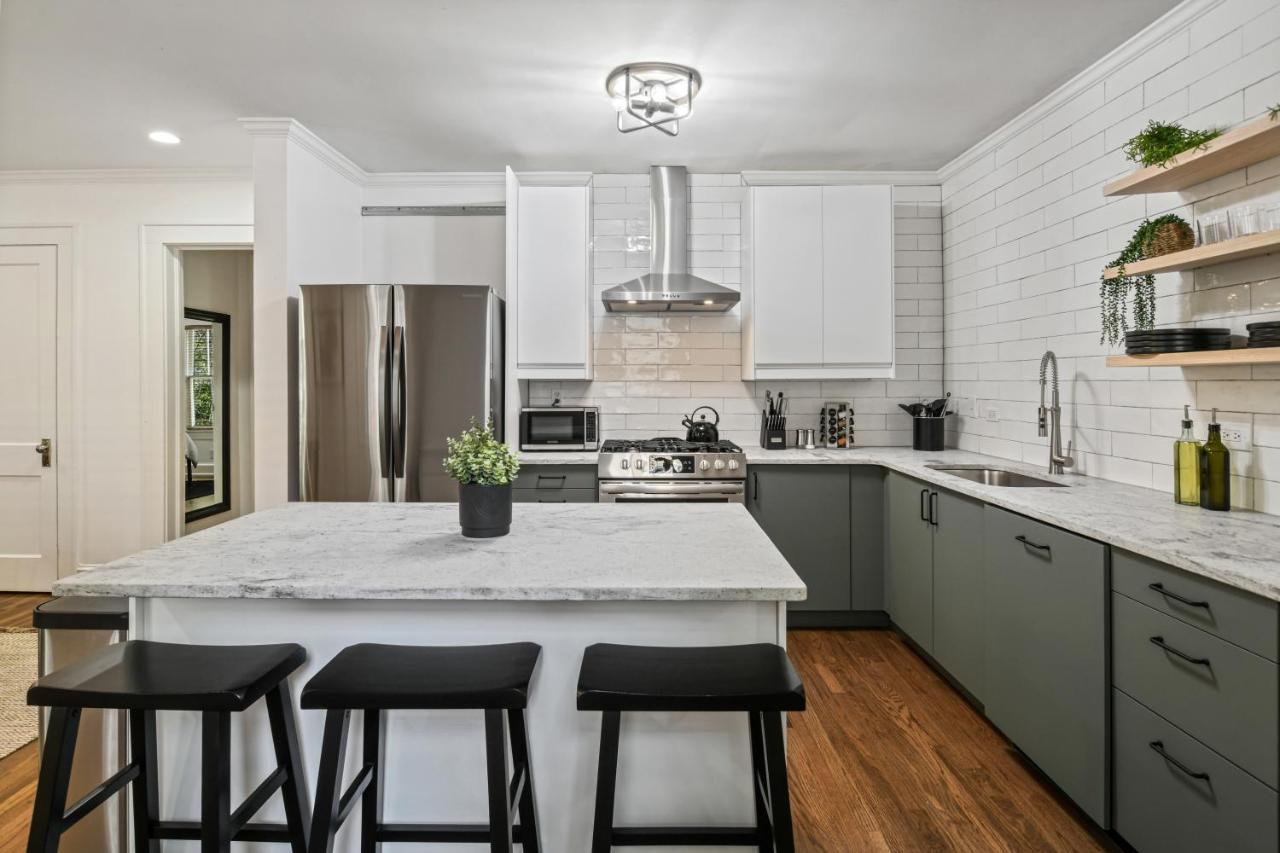 Sun Lit Bungalow With Good Vibes And Lots Of Wine - Designedbydom Atlanta Exterior photo